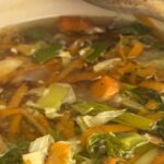brodo vegetale con gli scarti