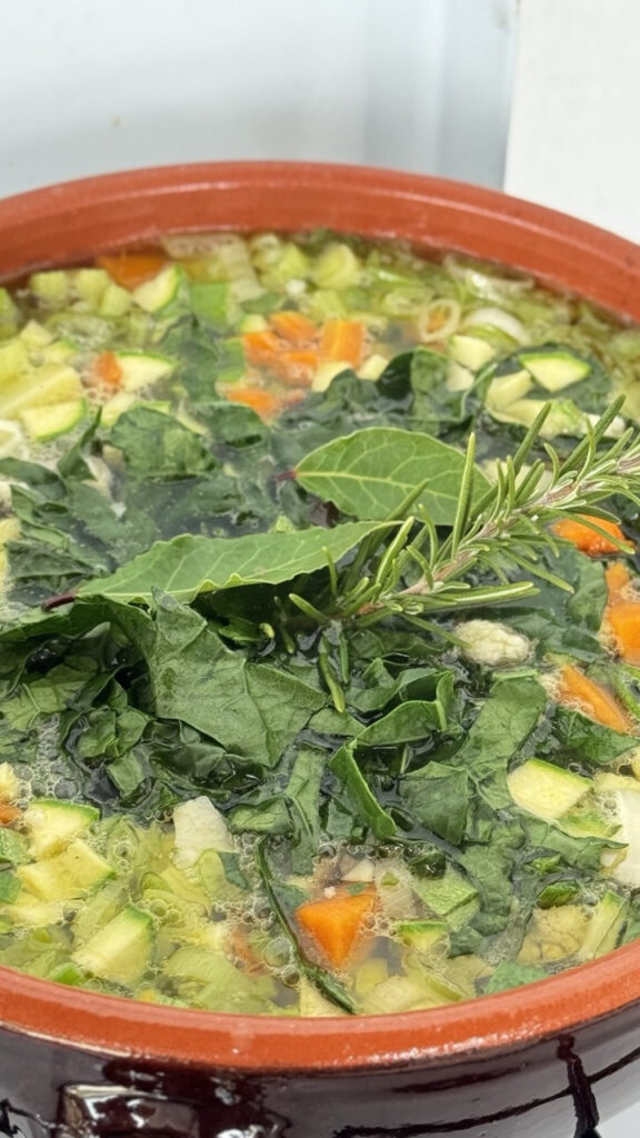 pentola di minestrone di fine settembre